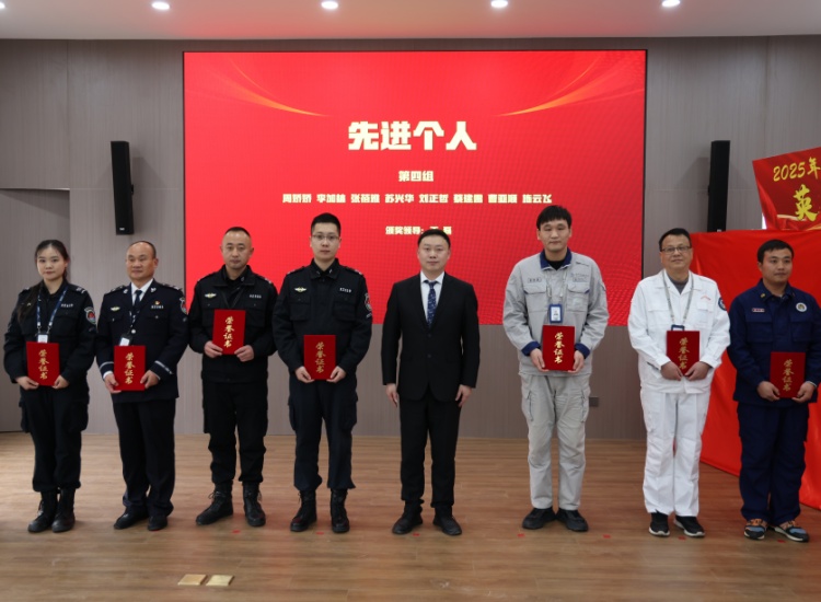 084A0565_副本官网.jpg